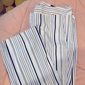 Women’s capris.  New from JCPenney